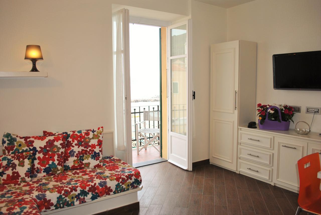 Hotel Residence Baiadelsole Laigueglia Exterior photo